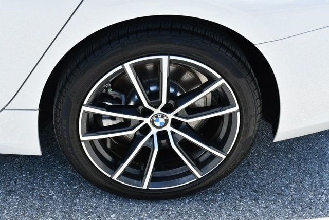 2019 BMW 3 Series 330i Sedan W/Luxury and Convenience Packages
