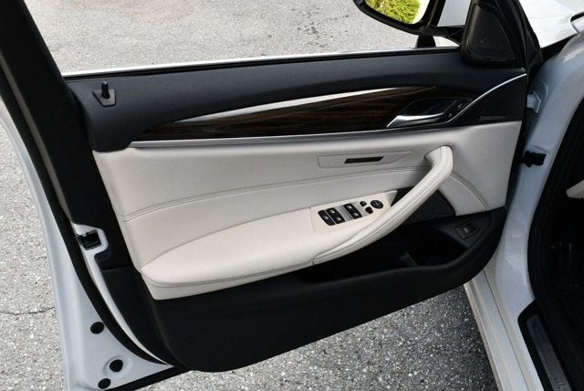 2021 BMW 5 Series 540i xDrive Sedan W/Premium & Luxury Seating Packages