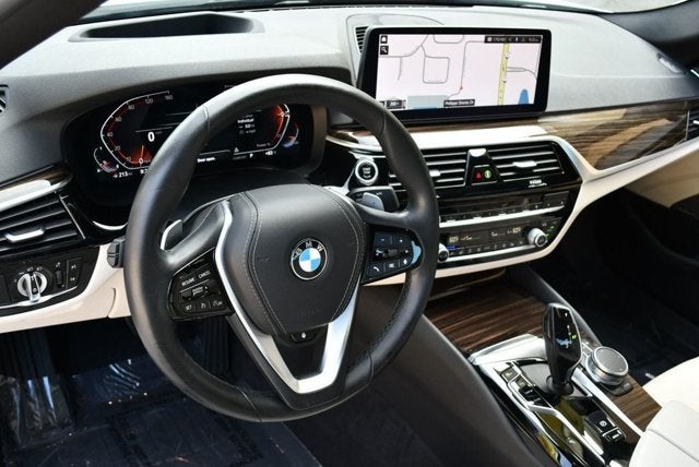 2021 BMW 5 Series 540i xDrive Sedan W/Premium & Luxury Seating Packages