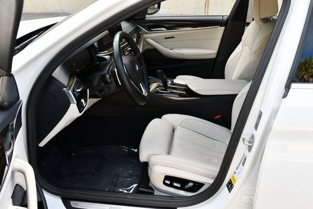 2021 BMW 5 Series 540i xDrive Sedan W/Premium & Luxury Seating Packages