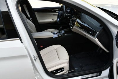 2021 BMW 5 Series 540i xDrive Sedan W/Premium & Luxury Seating Packages