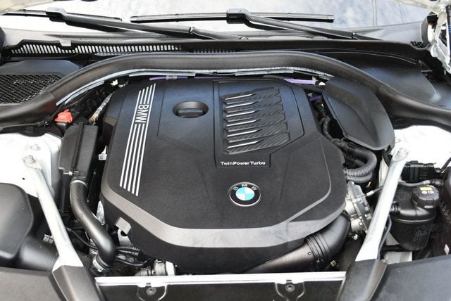2021 BMW 5 Series 540i xDrive Sedan W/Premium & Luxury Seating Packages