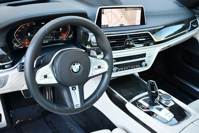 2020 BMW 740i Sedan W/M Sport & Luxury Rear Seating Packages 740i