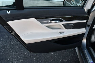 2020 BMW 740i Sedan W/M Sport & Luxury Rear Seating Packages 740i