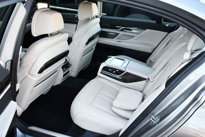 2020 BMW 740i Sedan W/M Sport & Luxury Rear Seating Packages 740i