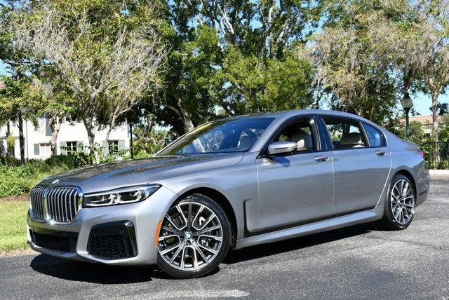 2020 BMW 740i Sedan W/M Sport & Luxury Rear Seating Packages 740i