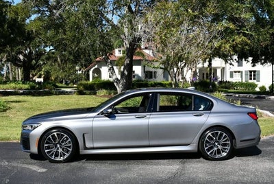 2020 BMW 740i Sedan W/M Sport & Luxury Rear Seating Packages 740i