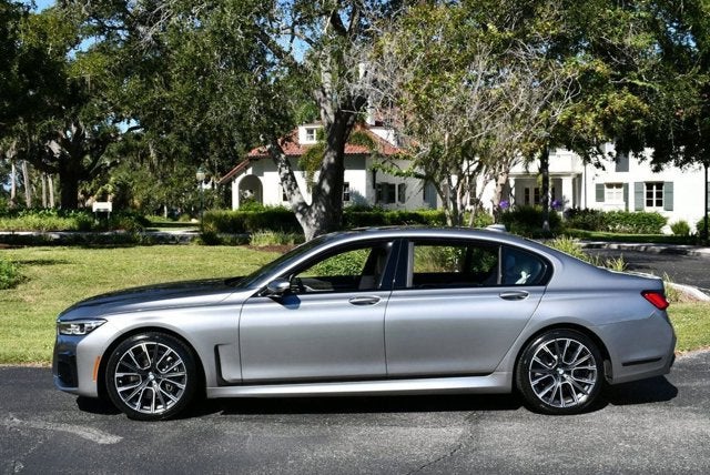 2020 BMW 740i Sedan W/M Sport & Luxury Rear Seating Packages 740i