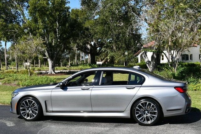 2020 BMW 740i Sedan W/M Sport & Luxury Rear Seating Packages 740i