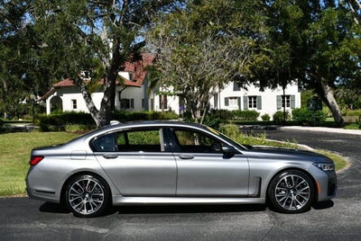 2020 BMW 740i Sedan W/M Sport & Luxury Rear Seating Packages 740i