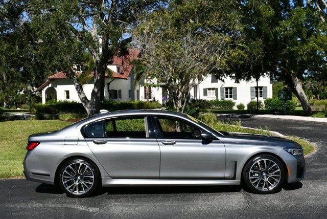 2020 BMW 740i Sedan W/M Sport & Luxury Rear Seating Packages 740i