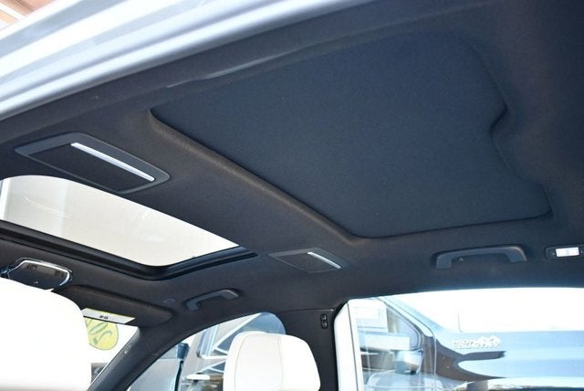 2020 BMW 740i Sedan W/M Sport & Luxury Rear Seating Packages 740i