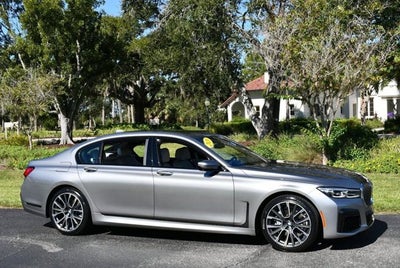2020 BMW 740i Sedan W/M Sport & Luxury Rear Seating Packages 740i