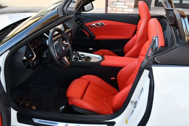 2023 BMW Z4 sDrive30i Roadster W/Premium & Driving Assistance Packages