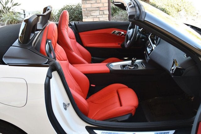 2023 BMW Z4 sDrive30i Roadster W/Premium & Driving Assistance Packages