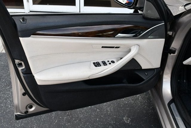 2017 BMW 5 Series 530i Sedan W/Premium and Luxury Seating Packages