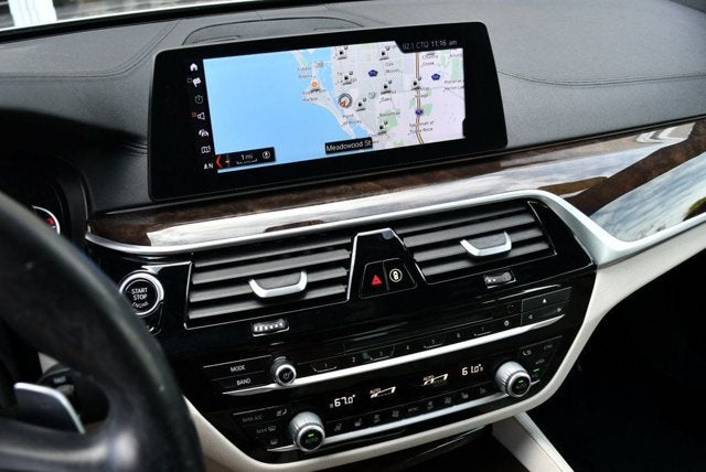 2017 BMW 5 Series 530i Sedan W/Premium and Luxury Seating Packages