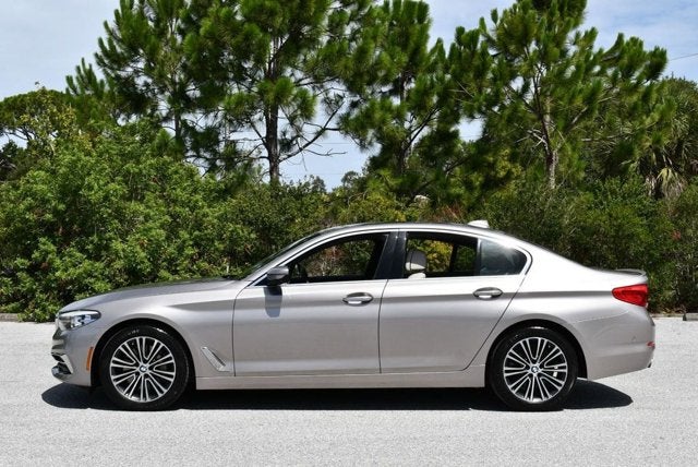 2017 BMW 5 Series 530i Sedan W/Premium and Luxury Seating Packages