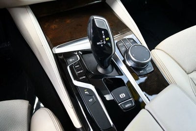 2017 BMW 5 Series 530i Sedan W/Premium and Luxury Seating Packages