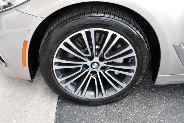 2017 BMW 5 Series 530i Sedan W/Premium and Luxury Seating Packages