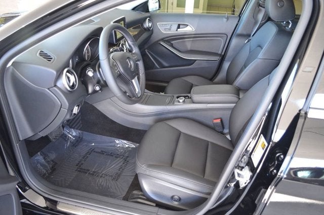 2015 Mercedes-Benz GLA 250 FWD 4 Door GLA 250 W/Sport Package and Navigation System