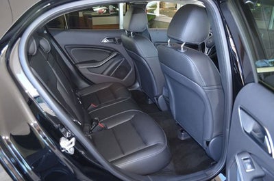 2015 Mercedes-Benz GLA 250 FWD 4 Door GLA 250 W/Sport Package and Navigation System