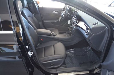 2015 Mercedes-Benz GLA 250 FWD 4 Door GLA 250 W/Sport Package and Navigation System