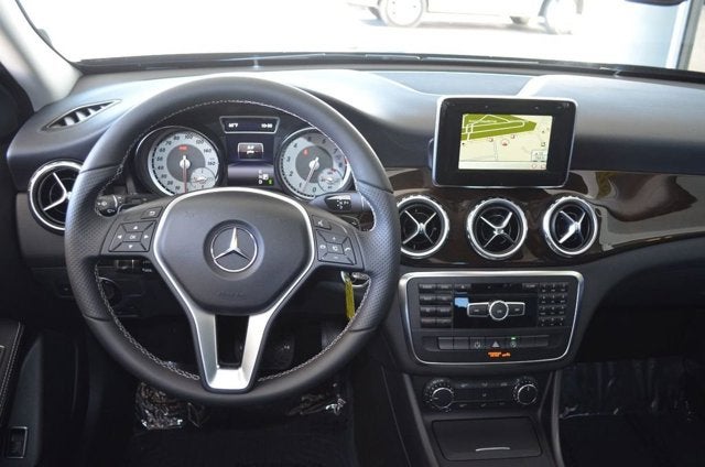 2015 Mercedes-Benz GLA 250 FWD 4 Door GLA 250 W/Sport Package and Navigation System