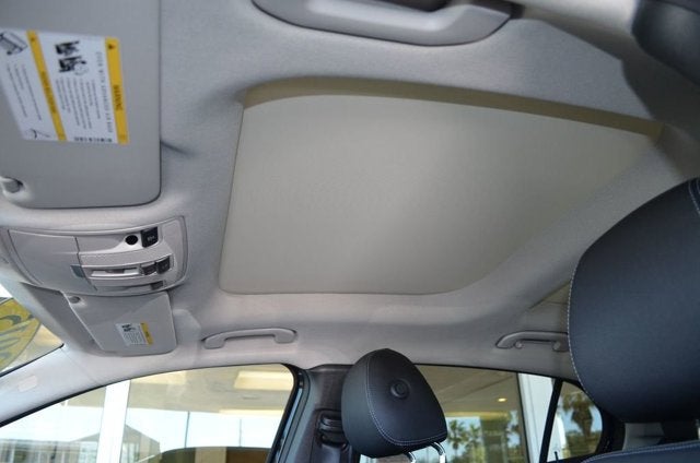 2015 Mercedes-Benz GLA 250 FWD 4 Door GLA 250 W/Sport Package and Navigation System