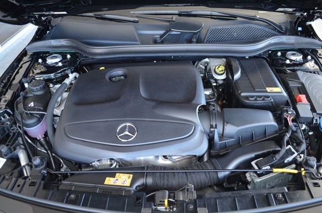 2015 Mercedes-Benz GLA 250 FWD 4 Door GLA 250 W/Sport Package and Navigation System