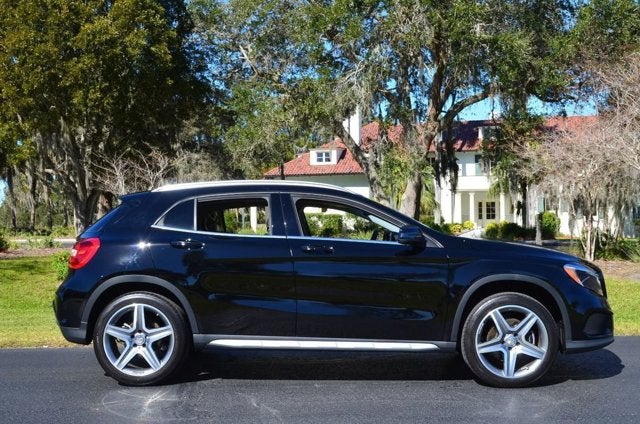 2015 Mercedes-Benz GLA 250 FWD 4 Door GLA 250 W/Sport Package and Navigation System