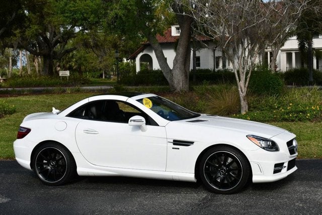 2015 Mercedes-Benz SLK 350 SLK 350 2 Door Roadster W/Carbon Look Edition