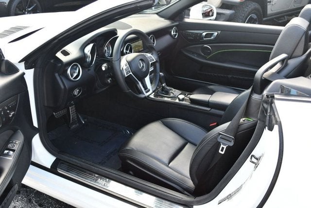 2015 Mercedes-Benz SLK 350 SLK 350 2 Door Roadster W/Carbon Look Edition