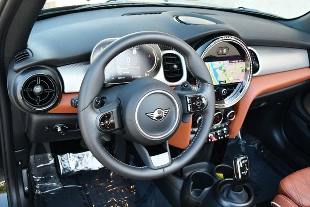 2024 MINI Convertible Cooper S W/Signature Trim 2.0 and Navigation