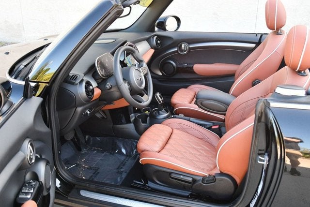 2024 MINI Convertible Cooper S W/Signature Trim 2.0 and Navigation