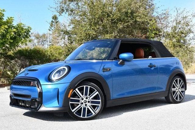 2023 MINI Convertible Cooper S W/Iconic Trim 2.0 and Touchscreen Navigation