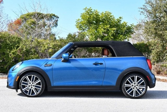 2023 MINI Convertible Cooper S W/Iconic Trim 2.0 and Touchscreen Navigation