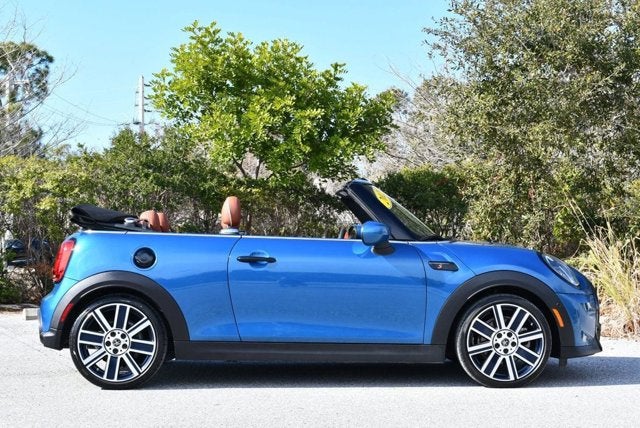 2023 MINI Convertible Cooper S W/Iconic Trim 2.0 and Touchscreen Navigation