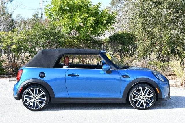 2023 MINI Convertible Cooper S W/Iconic Trim 2.0 and Touchscreen Navigation