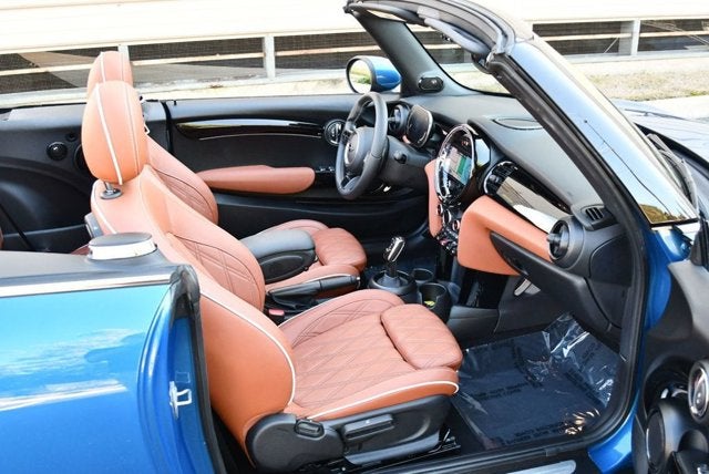 2023 MINI Convertible Cooper S W/Iconic Trim 2.0 and Touchscreen Navigation