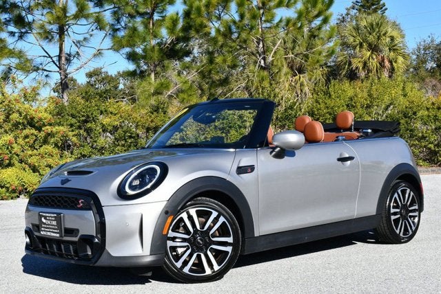 2023 MINI Convertible Cooper S W/Iconic Trim 2.0 and Touchscreen Navigation