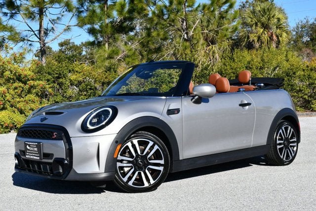 2023 MINI Convertible Cooper S W/Iconic Trim 2.0 and Touchscreen Navigation