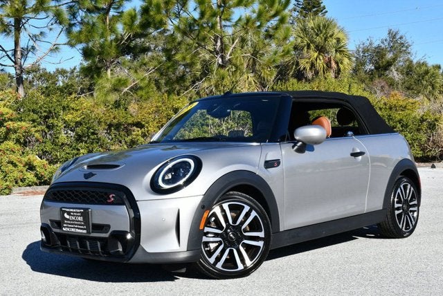 2023 MINI Convertible Cooper S W/Iconic Trim 2.0 and Touchscreen Navigation