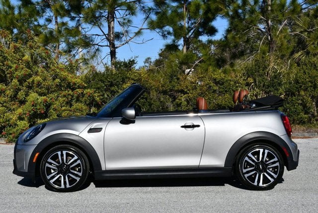 2023 MINI Convertible Cooper S W/Iconic Trim 2.0 and Touchscreen Navigation