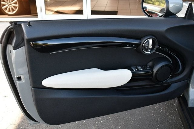2023 MINI Convertible Cooper S W/Signature Trim 2.0 and Touchscreen Navigation