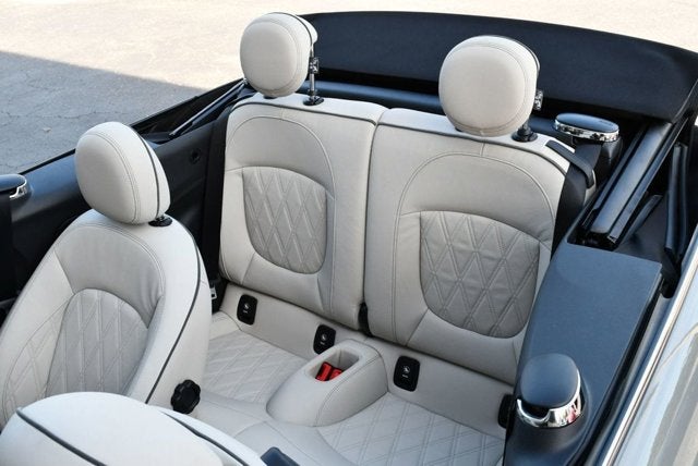 2023 MINI Convertible Cooper S W/Signature Trim 2.0 and Touchscreen Navigation