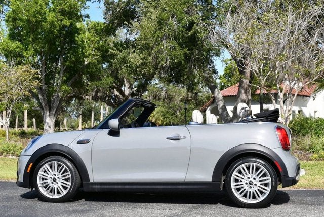 2023 MINI Convertible Cooper S W/Signature Trim 2.0 and Touchscreen Navigation