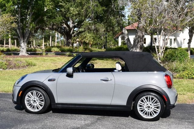 2023 MINI Convertible Cooper S W/Signature Trim 2.0 and Touchscreen Navigation