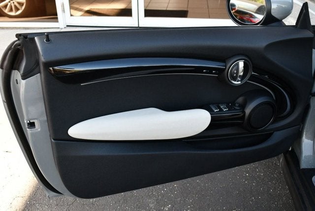 2023 MINI Convertible Cooper S W/Signature Trim 2.0 and Touchscreen Navigation