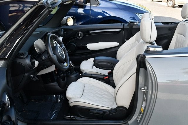 2023 MINI Convertible Cooper S W/Signature Trim 2.0 and Touchscreen Navigation